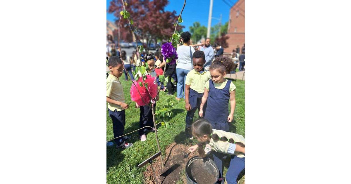 Kindergarten Success Academy Honors Loss of Former Student Roselle