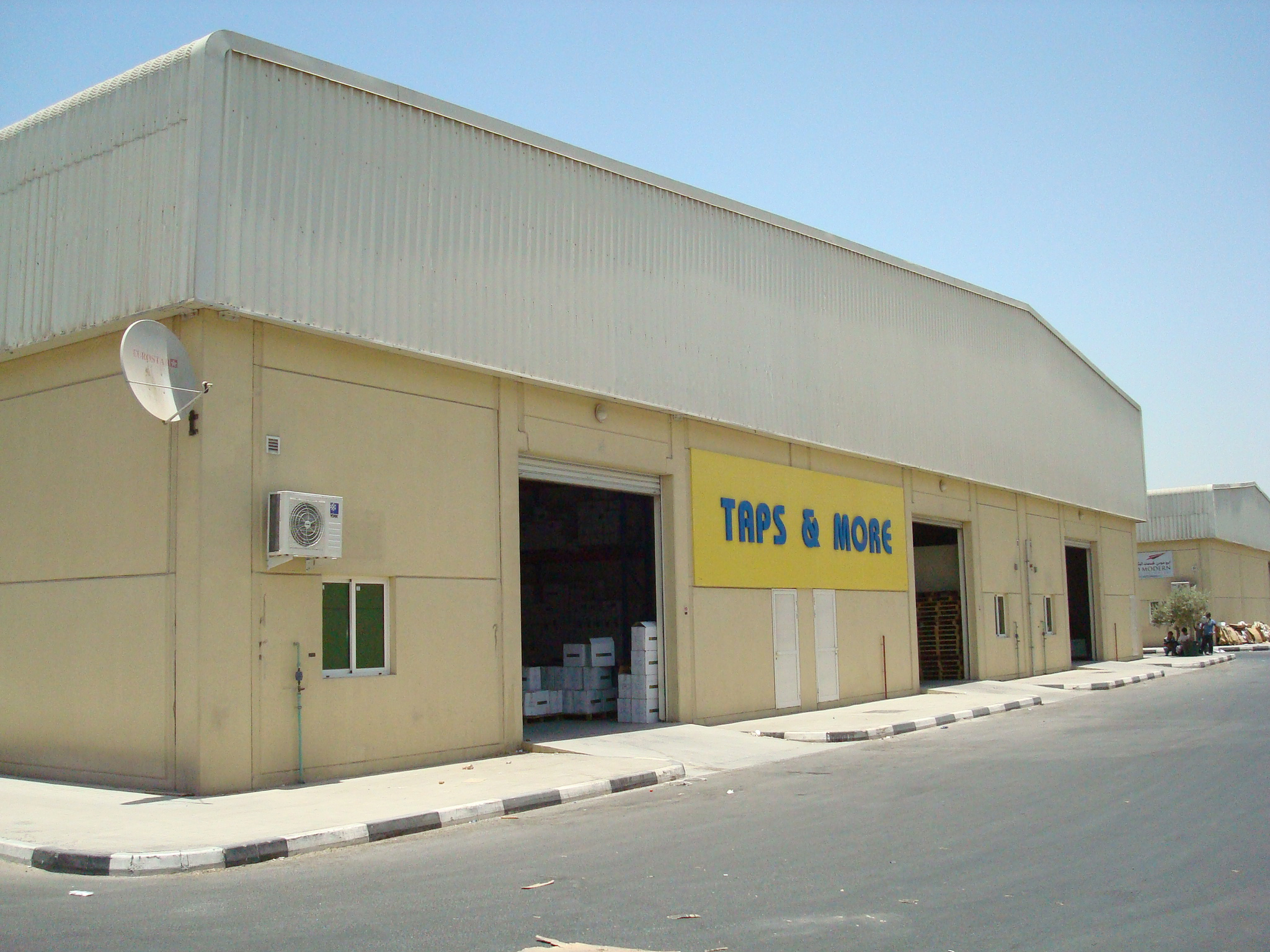 Gallery Taps More Dubai