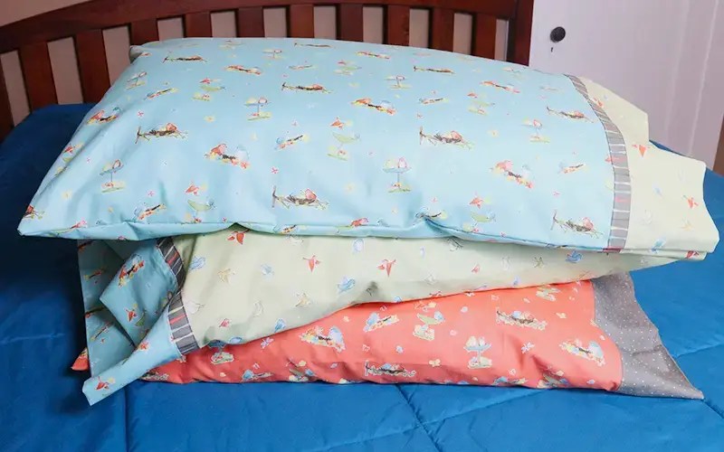 how to Make your own Pillowcase with Directional Fabric Tara Reed