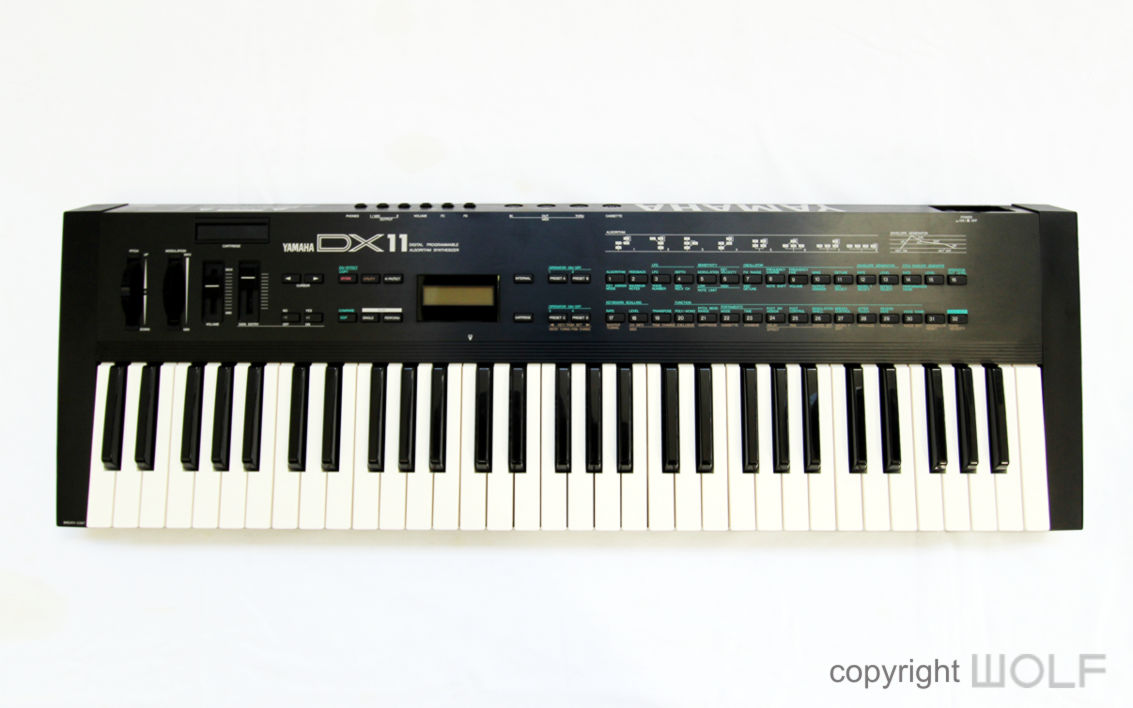 Yamaha DX11 Synthesizer (1987) | WOLF COLLECTIONS