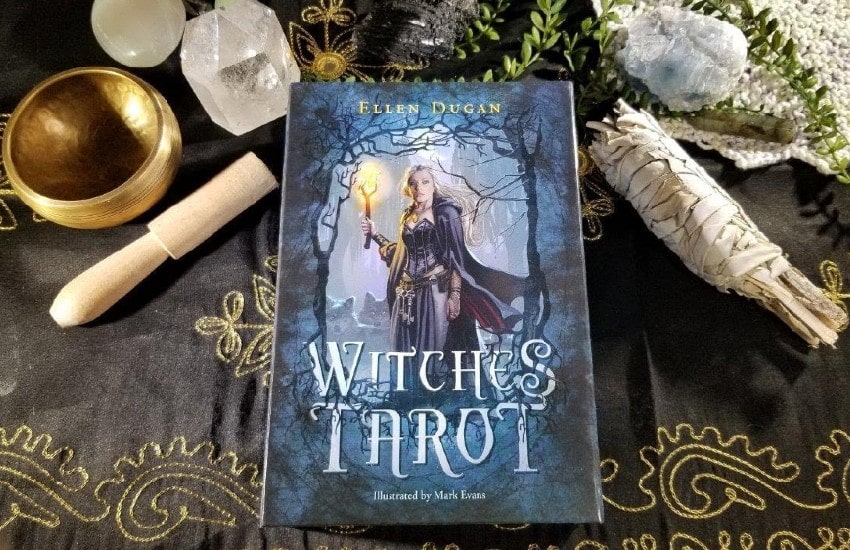 El Tarot de las Brujas origen, estructura y significados Tarcano