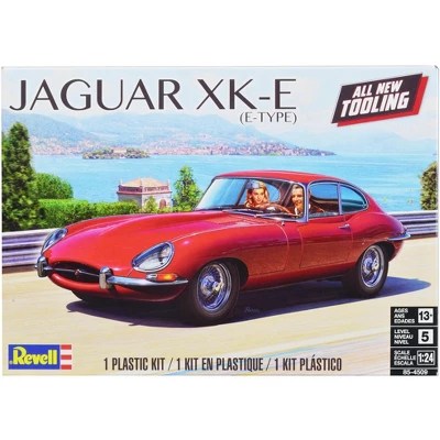 Level 5 Model Kit Jaguar XK-E (E-Type) 1/24 Scale Model by Revell : Target