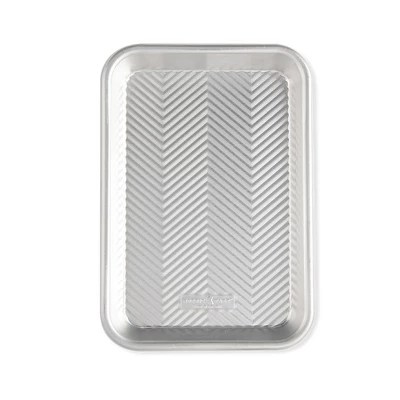 Nordic Ware Prism Eighth Sheet Target