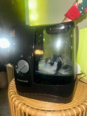 Honeywell Hwm845 Warm Mist Humidifier With Essential Oil Cup Filter