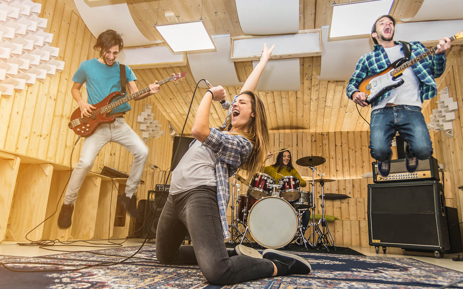 Private Singing Lessons Vancouver, BC Vocal Coach & Training Exercises