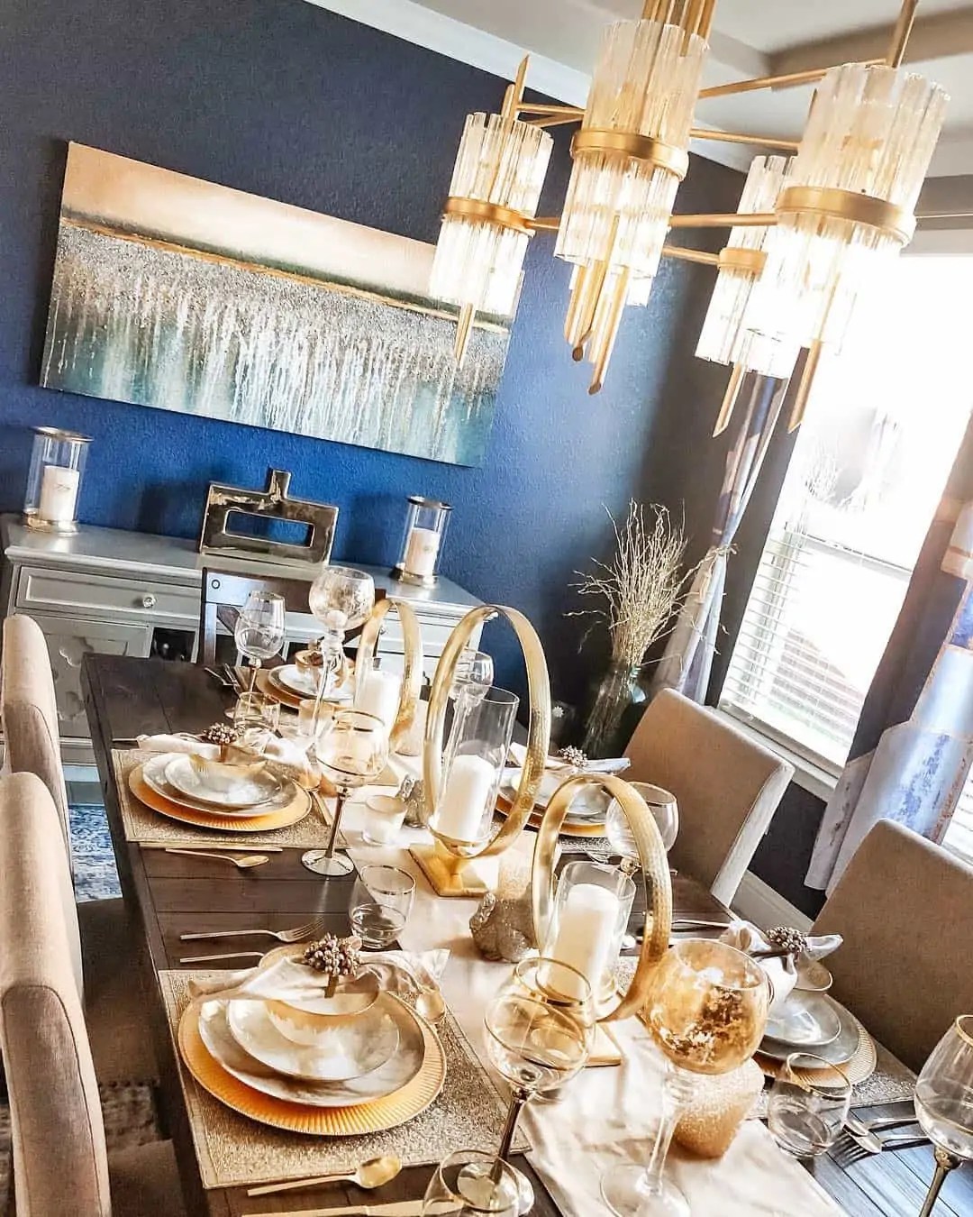 Glam Formal Dining + Tips Taryn Newton