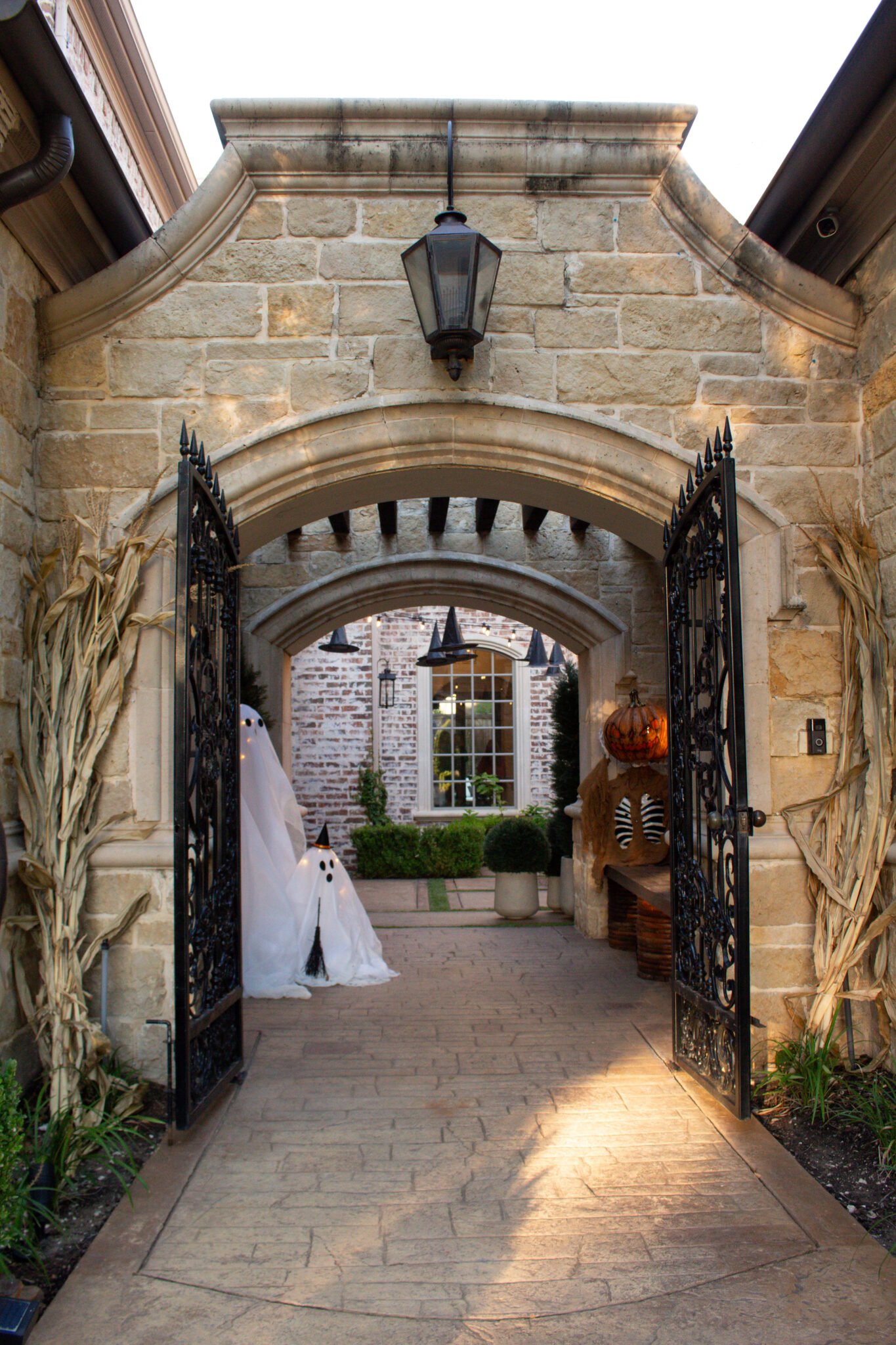 Chic Halloween Outdoor Decor Elevate Your Patio For Spooky Season