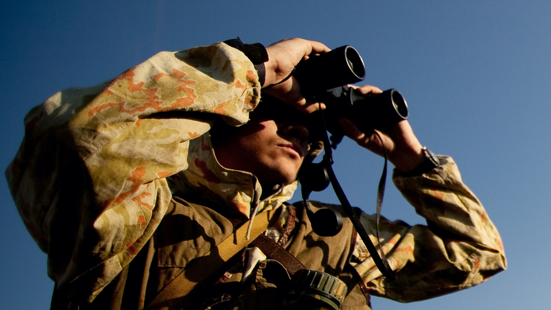 Best Binoculars for Hunting (Review & Buying Guide) in 2023