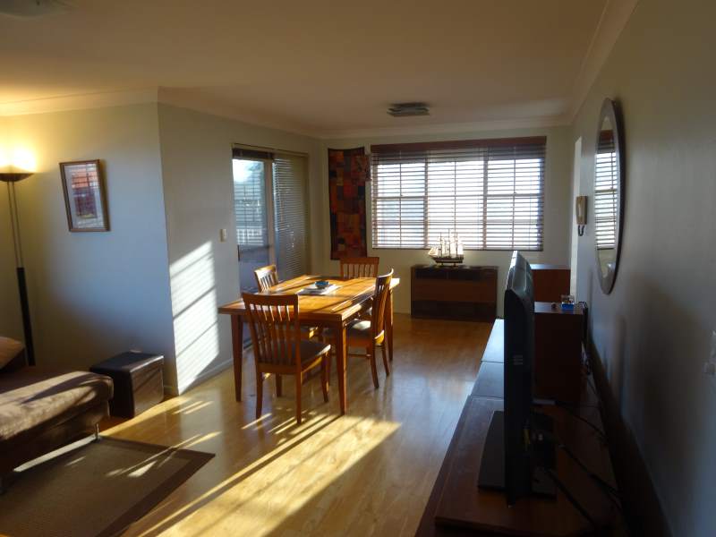Rent Apartment, Block of Units BRIGHTONLESANDS 6/32 Trafalgar