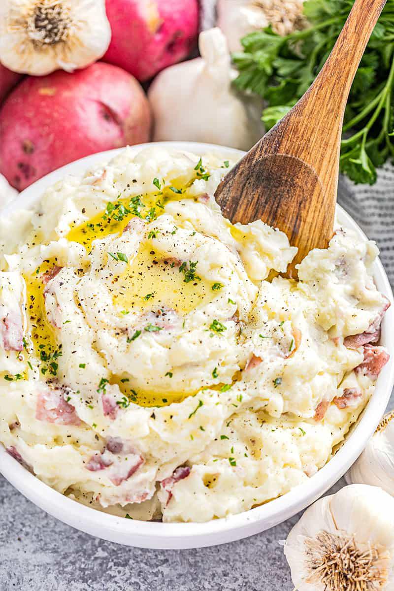 Perfect Steakhouse Style Garlic Mashed Potatoes Recipe