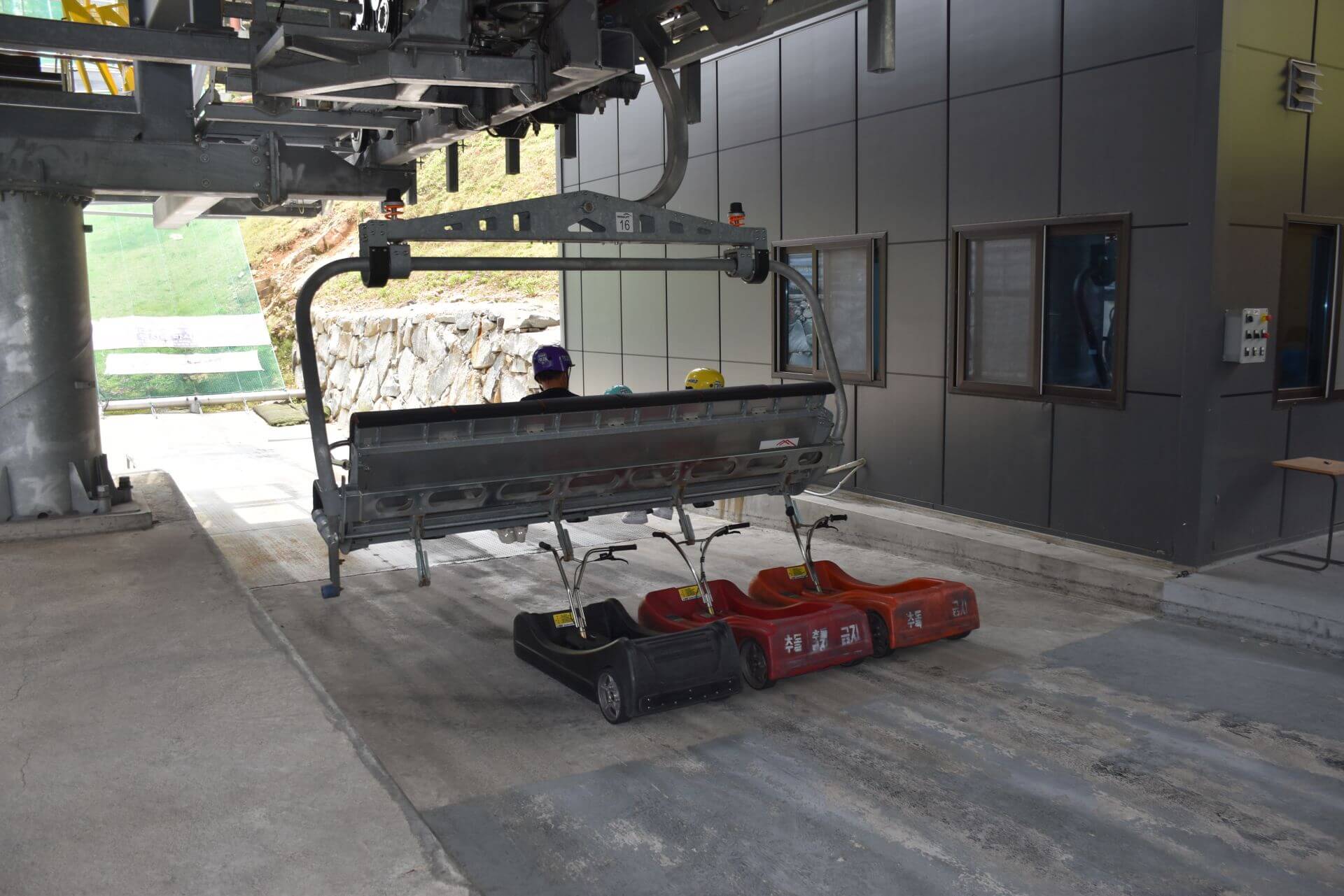 Chairlifts with detachable grip Tatralift