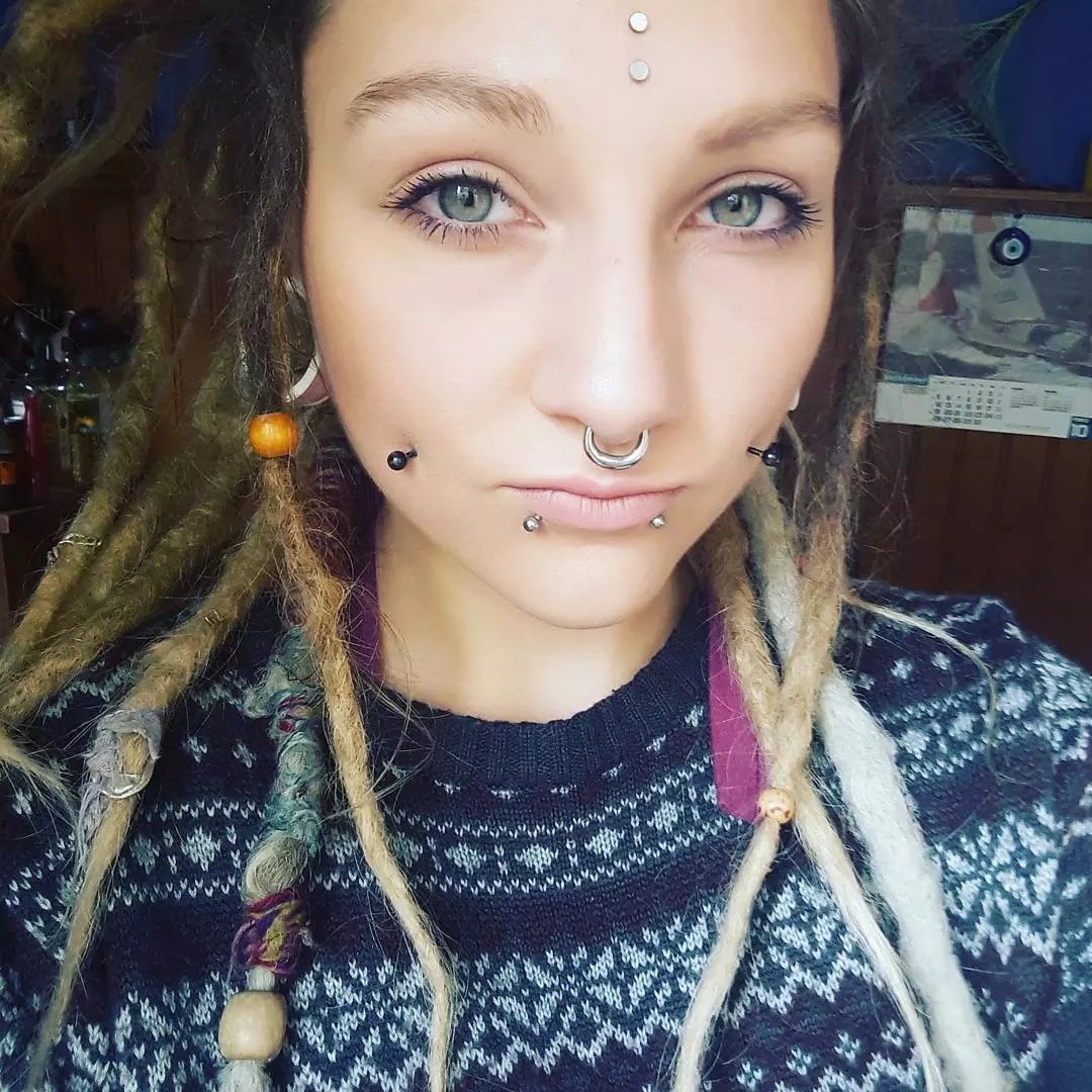 40 Dashing Dimple Piercing Ideas Sensual and Sexy Looks