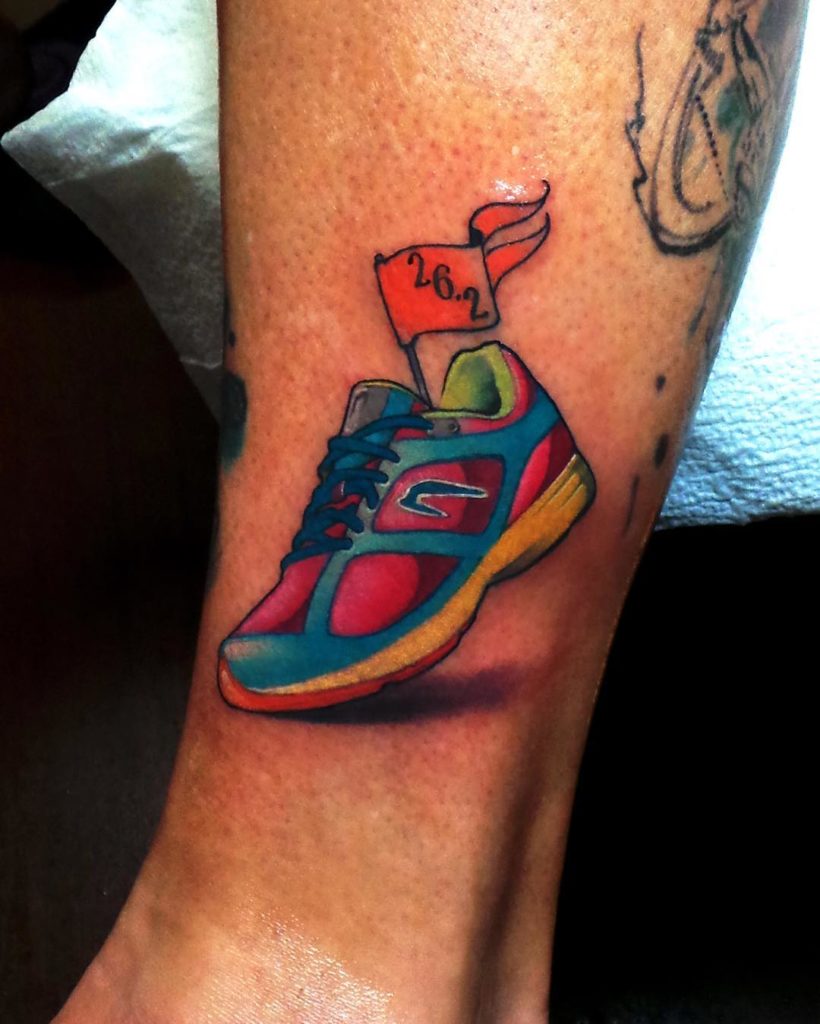 Knittebunte Plastik Tattoos mit Steven Compton Tattoo Spirit