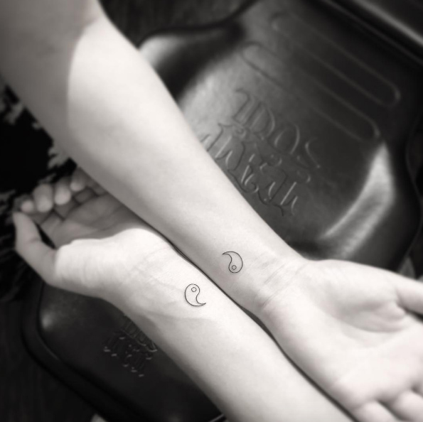 60 Tiny Tattoos You Can't Help But Love TattooBlend