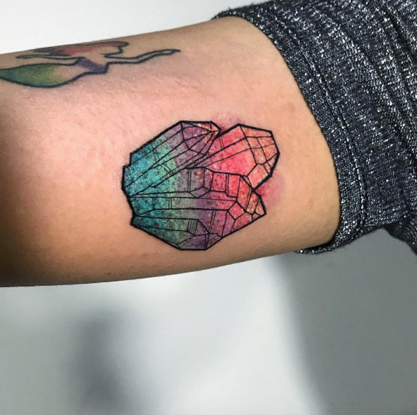 These Crystal Tattoos Will Definitely Test Your Willpower