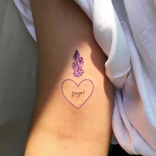 These Crystal Tattoos Will Definitely Test Your Willpower