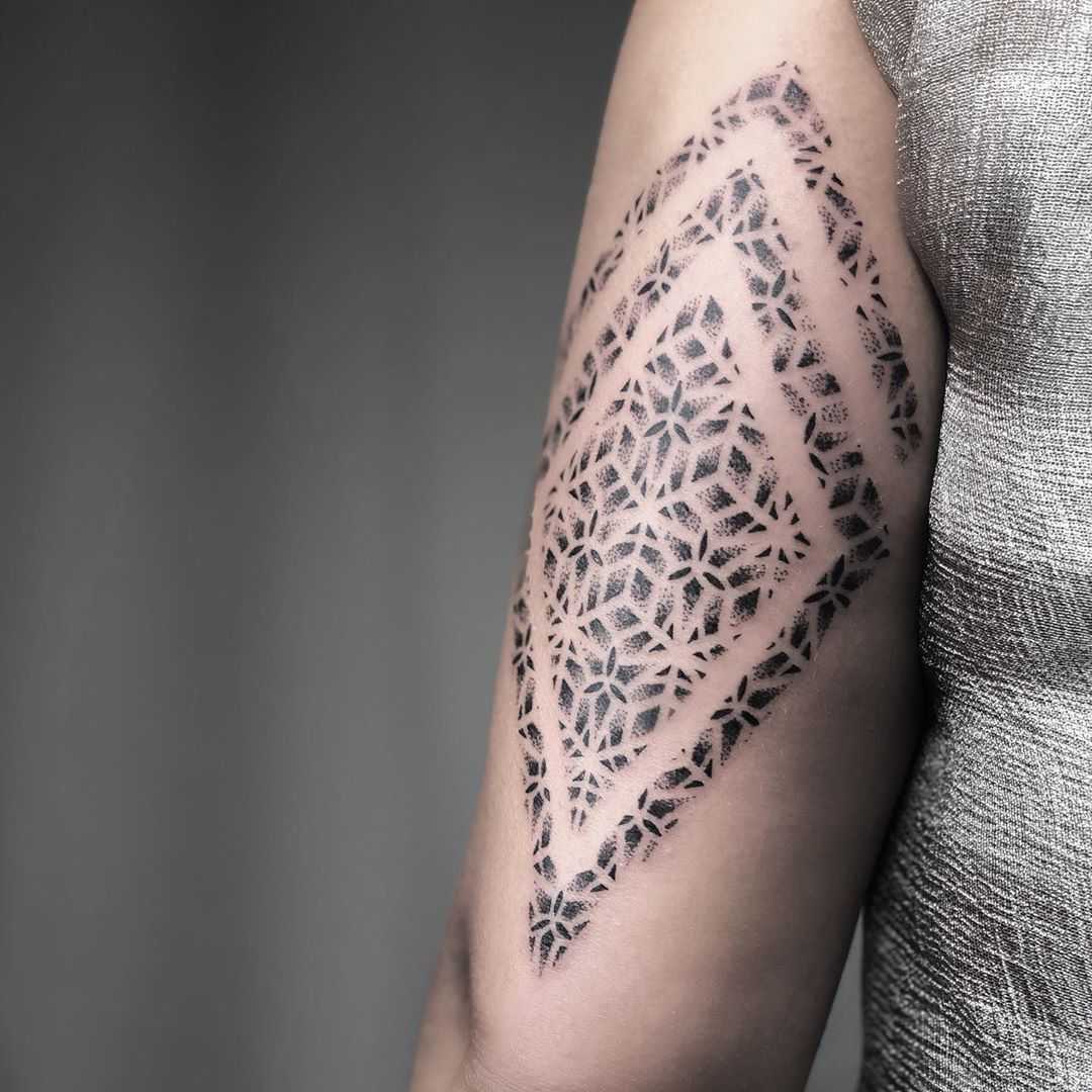 Little rhombus pattern by Remy B