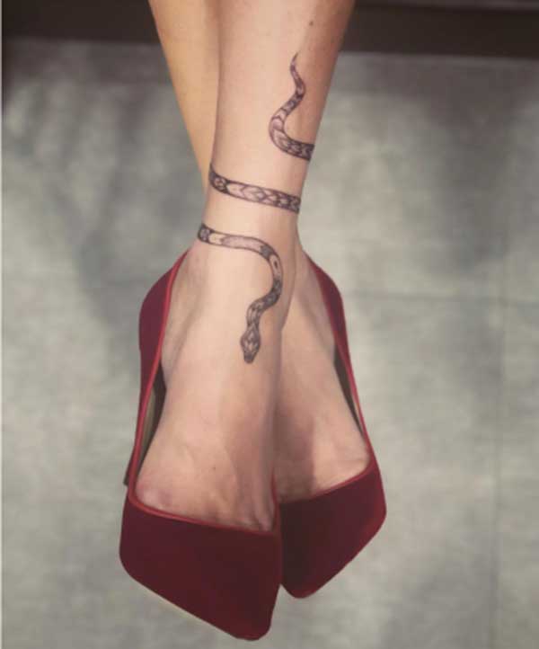 Pin em Tatuagem de cobra Significado Da Tatuagem De Cobra Feminina