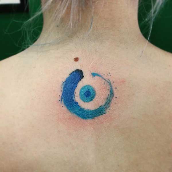 30 Fotos de Tatuagens de Olho Grego + Significado 58 Tatuagens de Olho Grego em Todas as Cores + Significados
