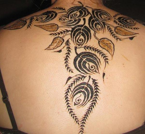 Henna Mehndi tattoo designs idea for back Tattoos Art Ideas