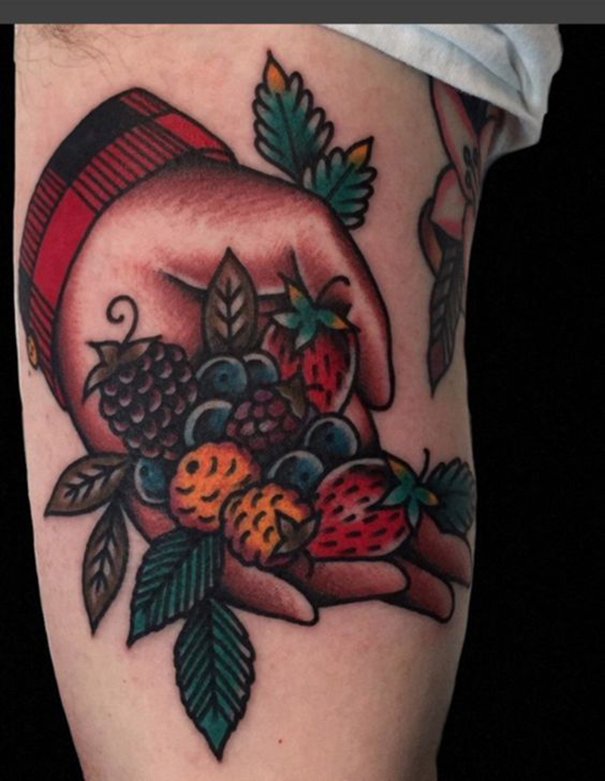Tomates De Cereja, Mozzarella, Manjericão E Azeite No Branco Imagem de Tatuagens De Berry Sexy Para Mulheres » Tatuagens HD