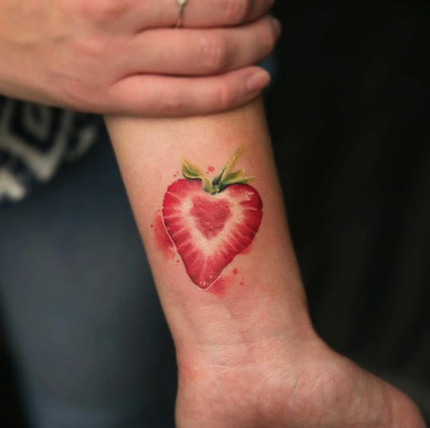 Tomates De Cereja, Mozzarella, Manjericão E Azeite No Branco Imagem de Tatuagens De Berry Sexy Para Mulheres » Tatuagens HD