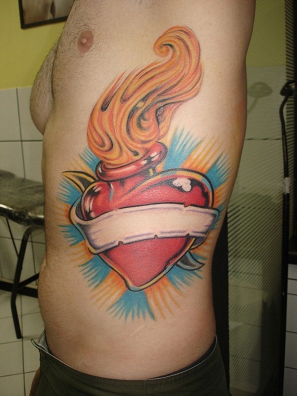 Chris Tattoo Tatuagem de um coraçãozinho com uma letra Chris Tattoo 75 desenhos de tatuagem de coração que vão fazer você se apaixonar