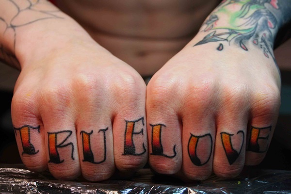 Pin de Carol Isabele em body Tatuagem no dedo, Tatuagem minúscula 90 tatuagens de dedo imaginativas para o entusiasta de tatuagem