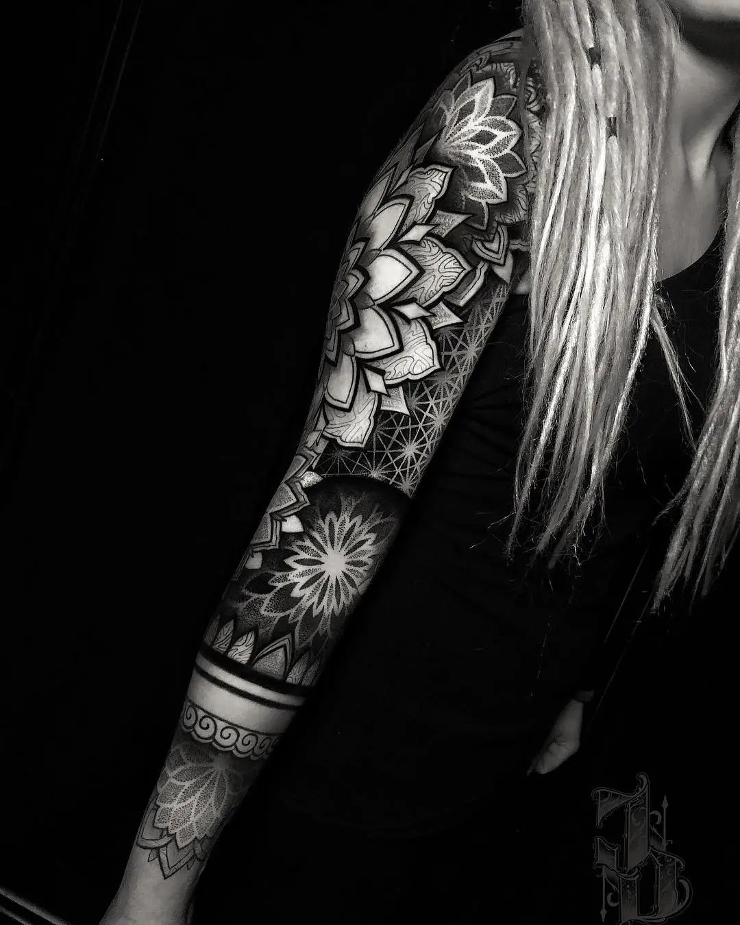 Tatuaggio Mandala: Ecco Cosa Significa – Tatuaggipiercing.it 1350_x_1080_jpg
