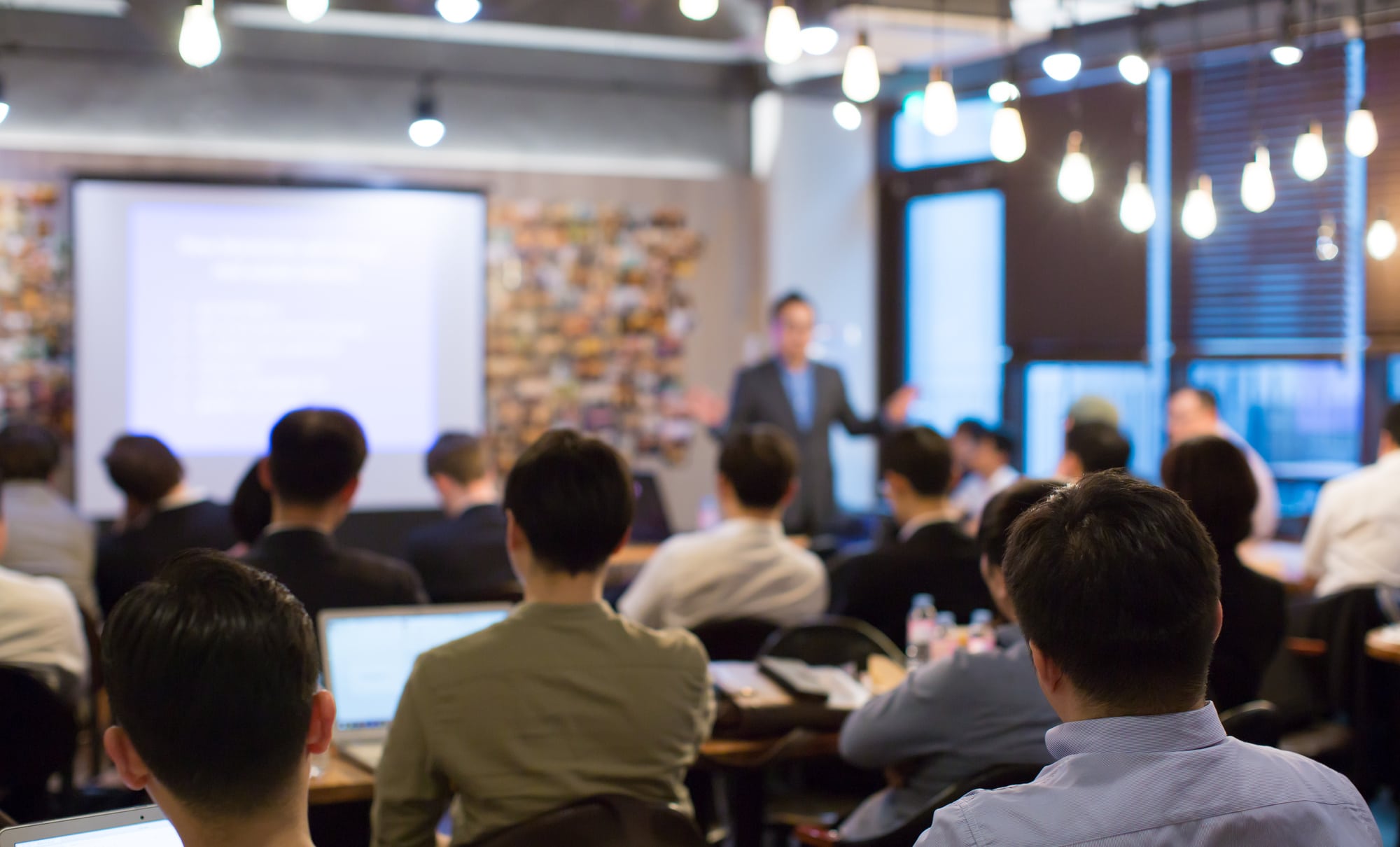 Top Qualities And Skills Of A Corporate Trainer Taughtup