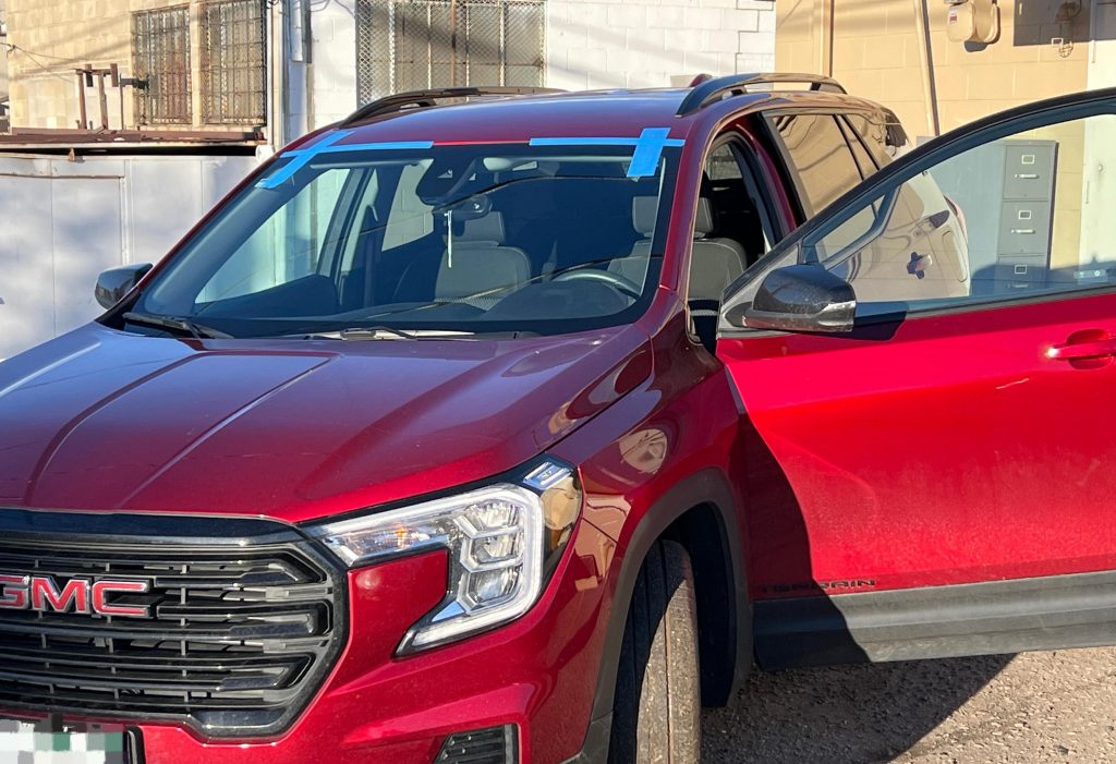 Windshield Replacement Tavos Auto Glass LLC