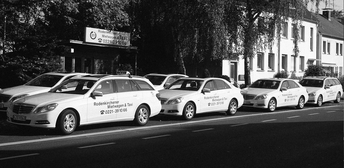 Der Klassiker in Köln TAXI 17 Das Taxi für Köln 0221.17 0000