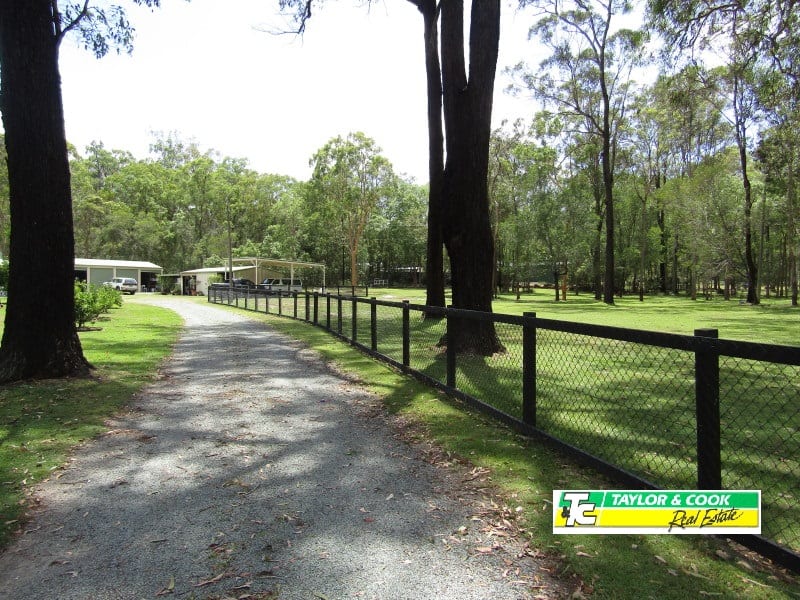 Beautiful 3bedroom home plus Granny Flat in Logan Village Taylor