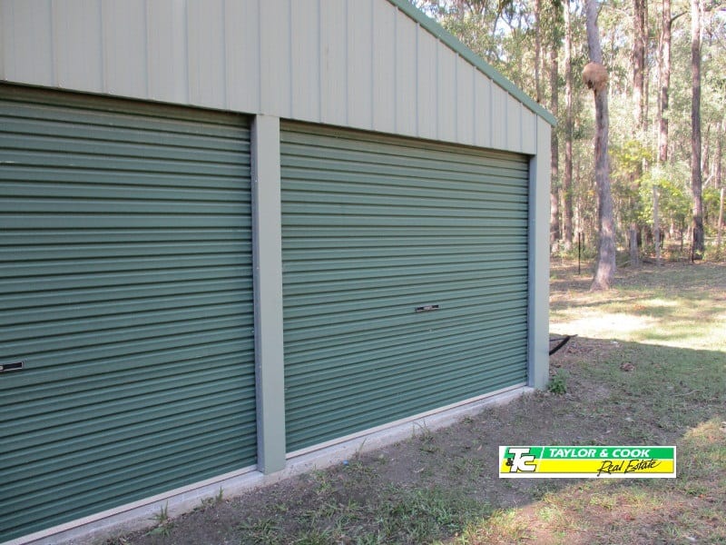 INVESTMENT OPPOURTUNITY IN THE HEART OF LOGAN VILLAGE Taylor & Cook