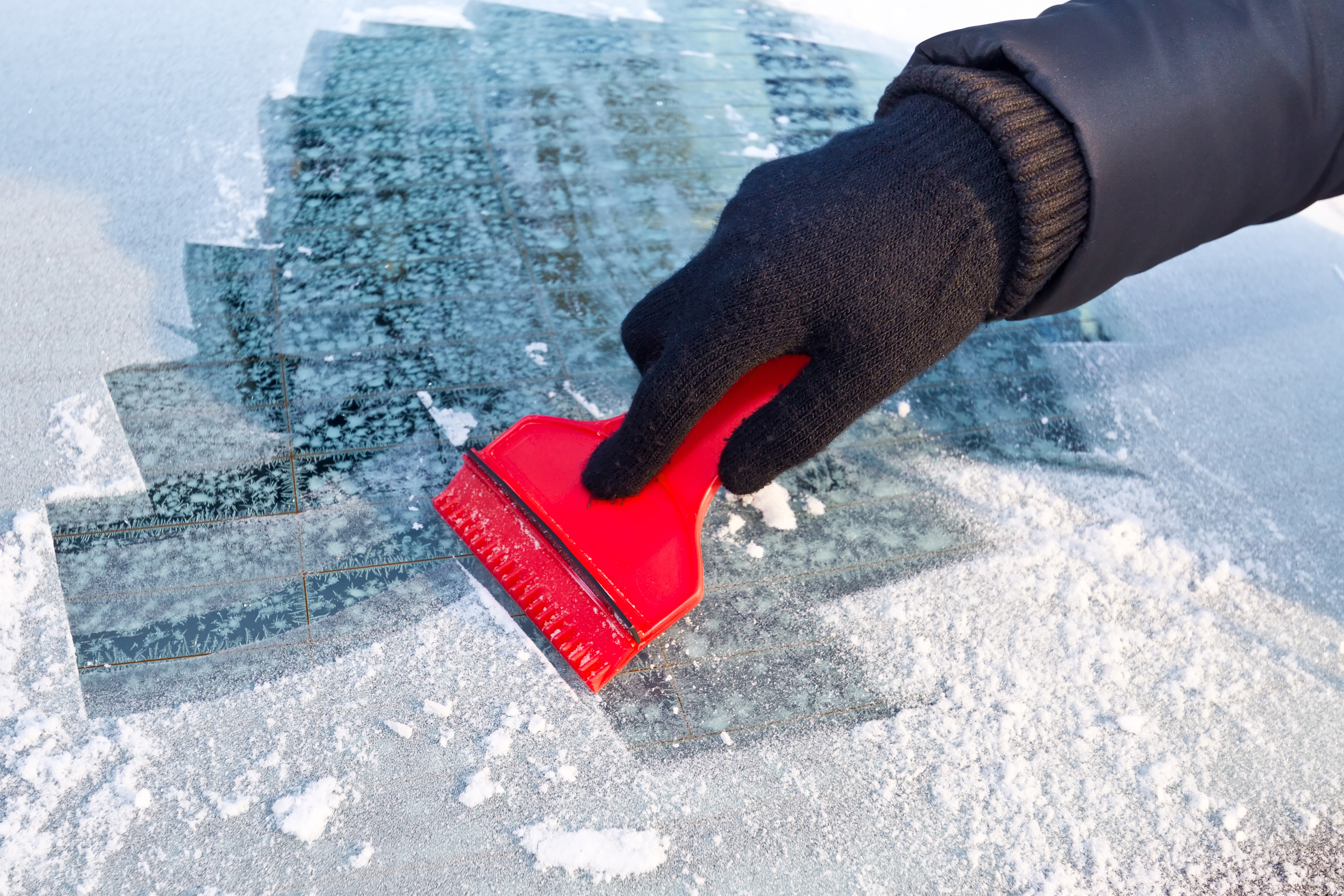 The Best Way to Remove Frost from your Windshield