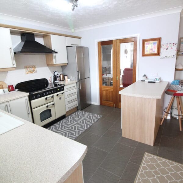 320 Saltshouse Road, Sutton, Hull, East Yorkshire Taylors Estate Agents