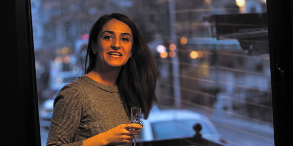 Emanzipation im Kosovo Die Unabhängigkeit ist weiblich taz.de