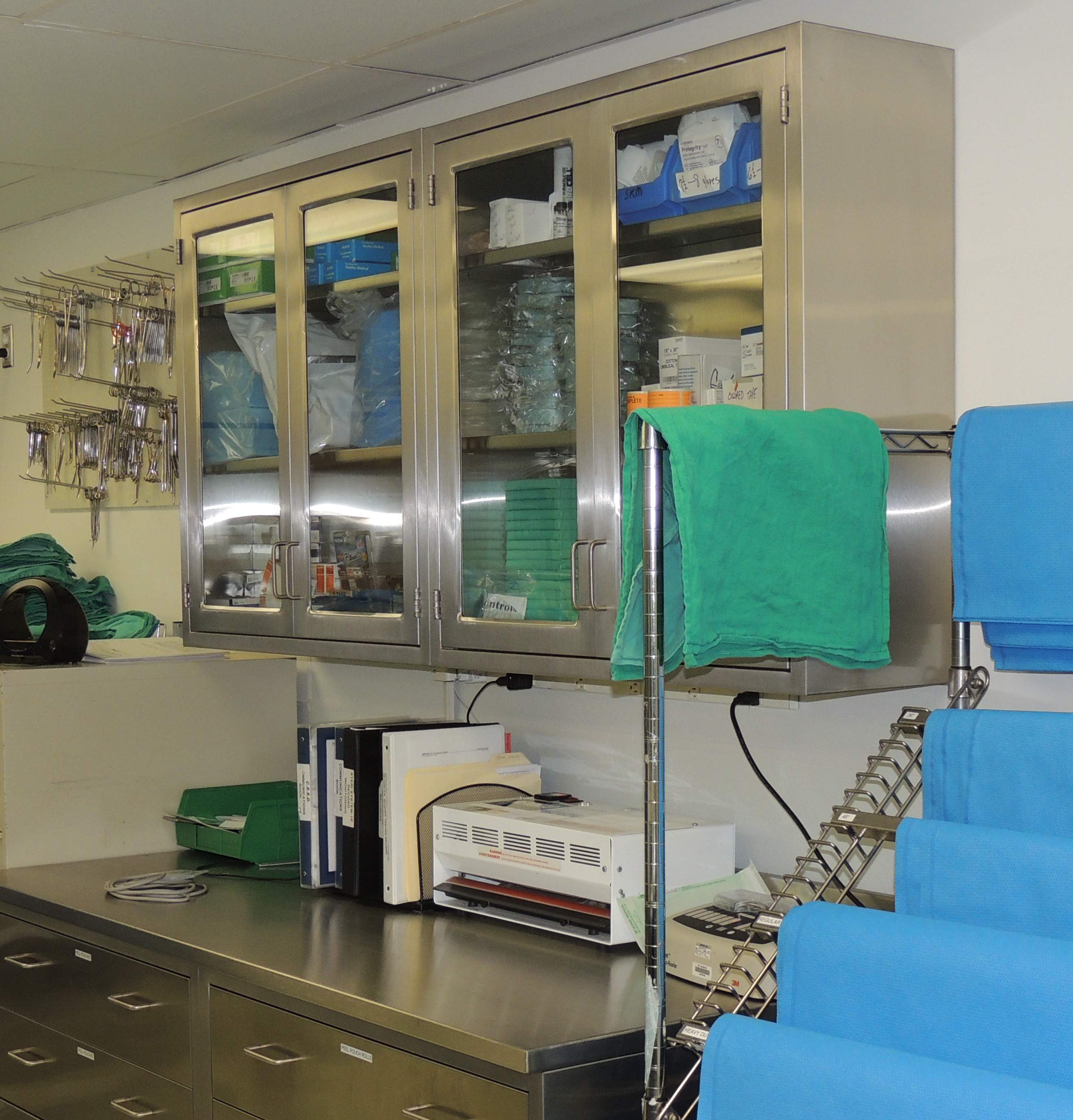 Stainless Steel Casework Medical Storage