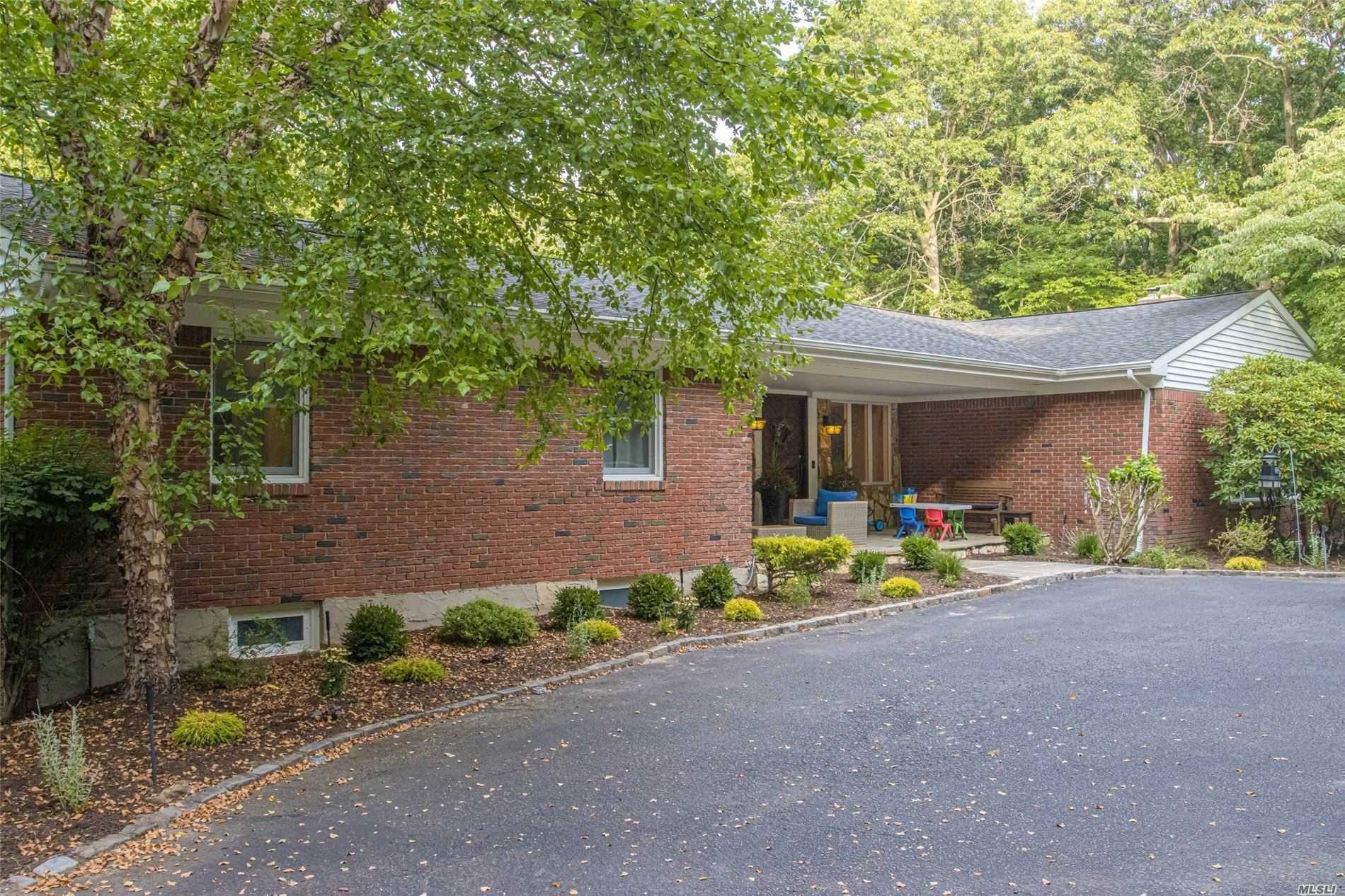 Enjoy The Village Lifestyle In Beautiful Belle Terre! TBR News Media