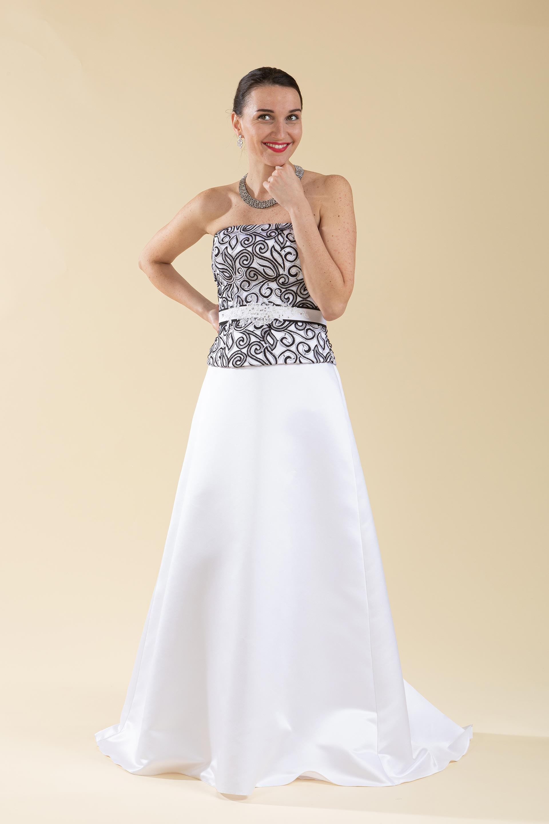 Abito Sposa 2 Pz. Bicolore Composto Da Bustino E Gonna. | Favole | Abiti Da Sposa E Da Cerimonia Con Sartoria