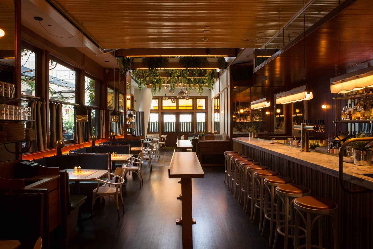 Narcbar at The Standard, East Village Tchelistcheff Architects
