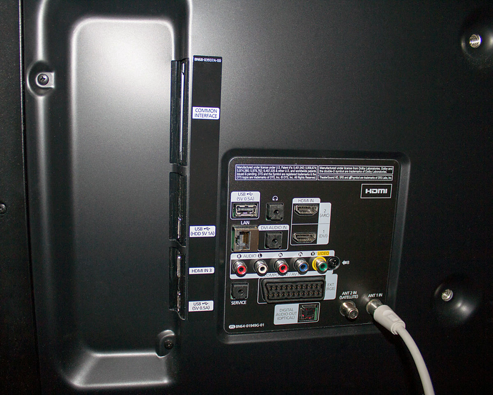 Samsung Smart Tv Anschlüsse Rückseite : Test: LCD-TV Samsung UE46B7090