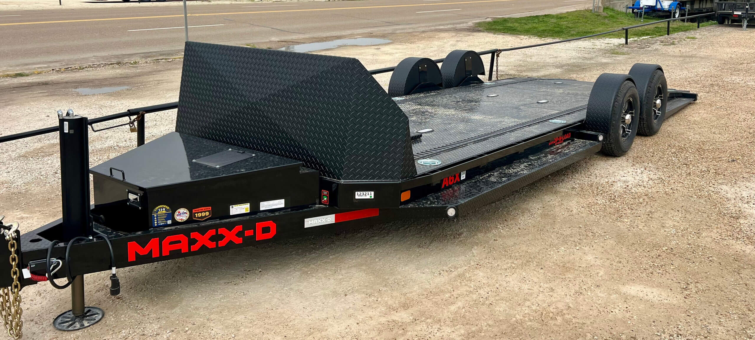 MAXX-D 24' x 80" 10K A6X Drop-N-Load Carhauler - Town & Country Sales