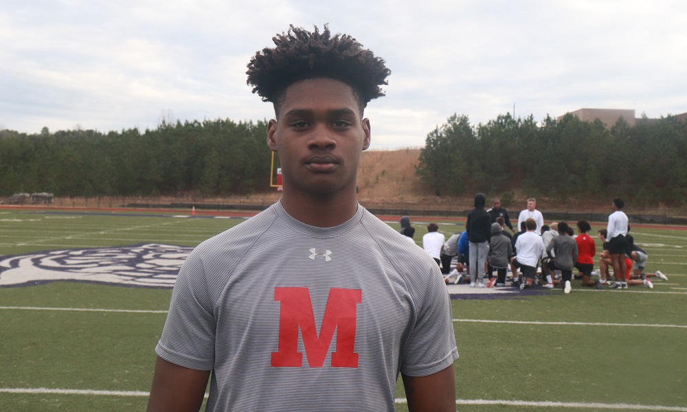Aggressive athlete Sylvester Smith making noise on recruiting front