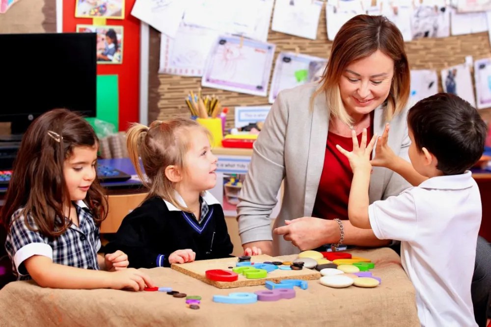a qualified ECE teacher early education courses