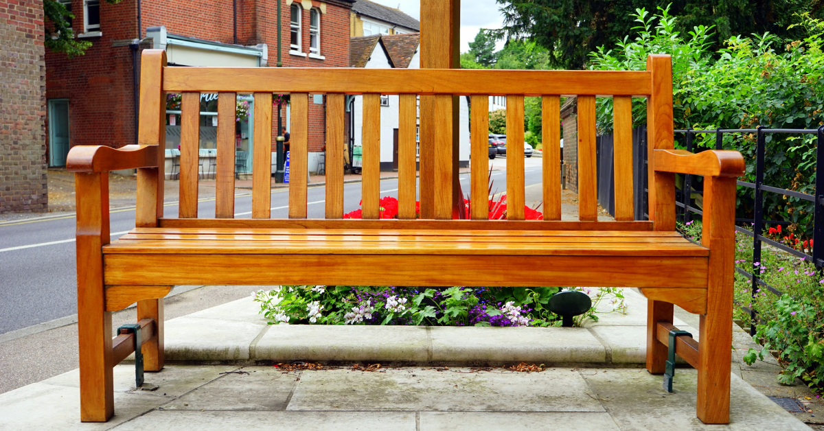 7 Best Teak Cleaner for Outdoor Furniture in 2023