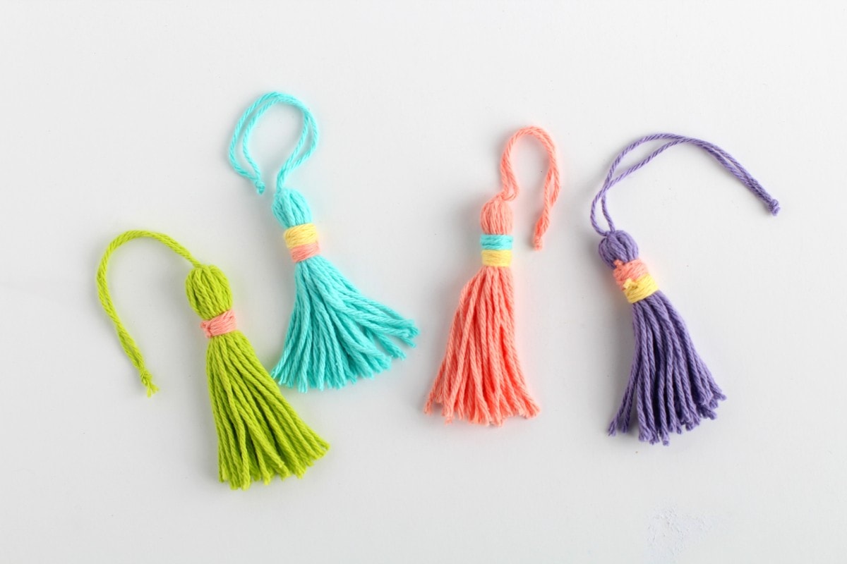 How To Make Yarn Tassels Easily For Any DIY Project