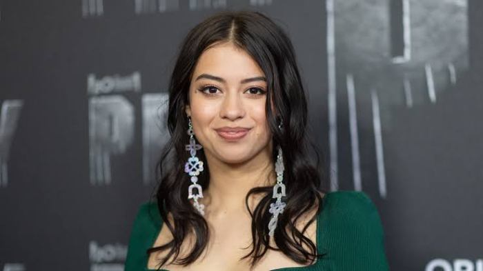 Amber Midthunder Net Worth, Age, Height, Bio, Children, Husband, Family ...