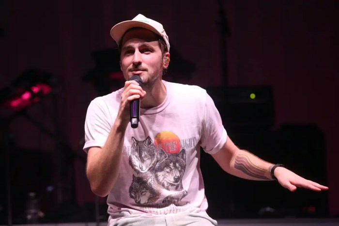 Kendall Schmidt - Age, Bio, Family | Famous Birthdays