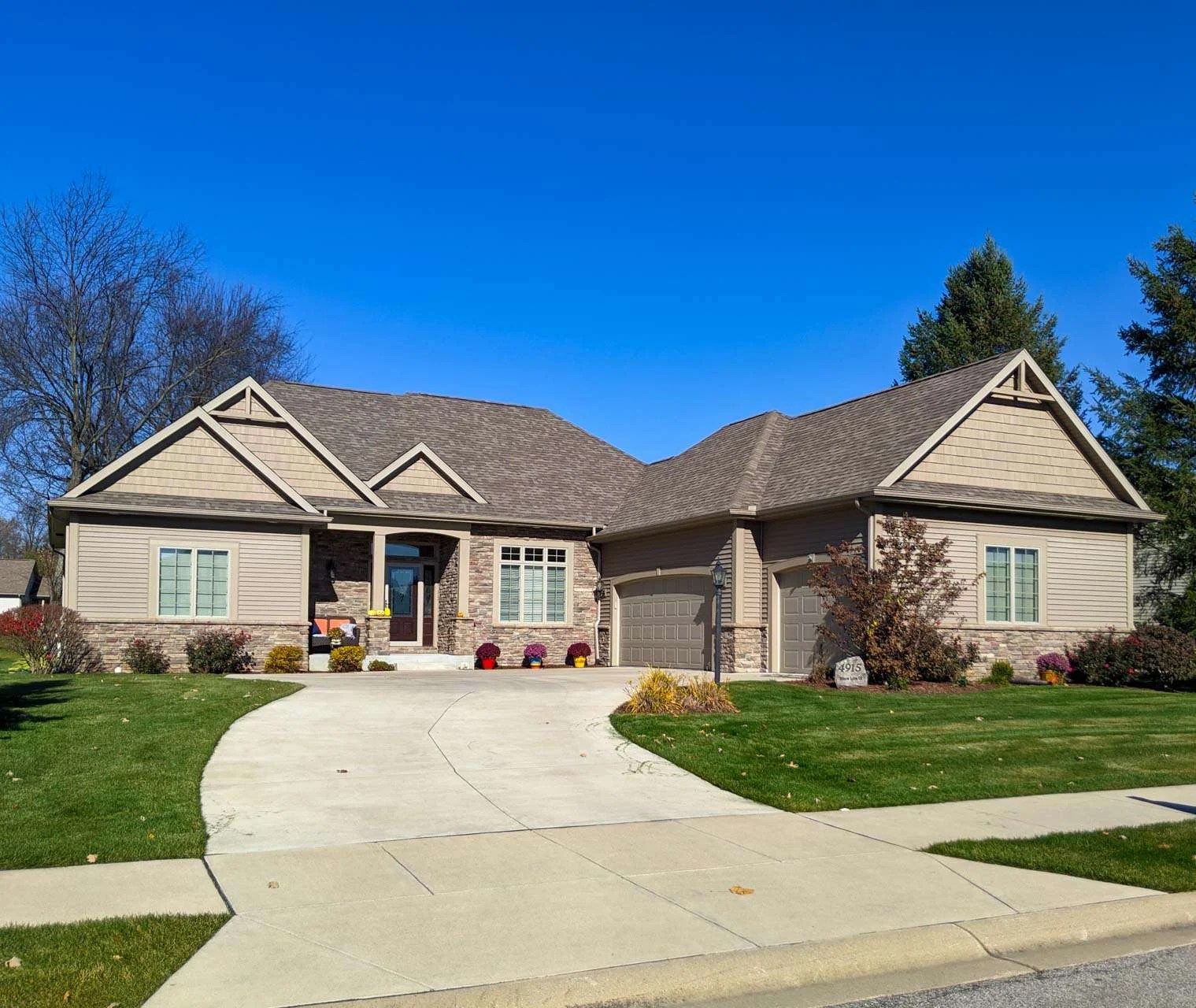 Villas at Lake Blackthorn Kevin Foy, Realtor RE/MAX Oakcrest